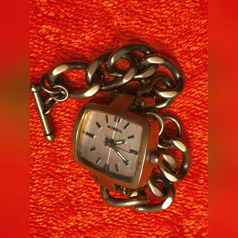 Ladies Fossil Analog Watch With Brown Polished Ch… - image 1